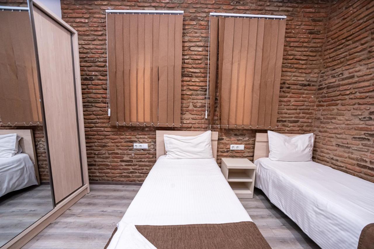 מלון Tiflis Hotel