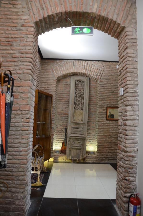מלון Tiflis Hotel